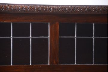 アンティーク家具　イギリスアンティーク　ウォールナット材の高級ブックケース