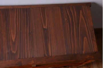 アンティーク家具　和製アンティーク　モールガラス入り!鉄脚付き収納棚(1)