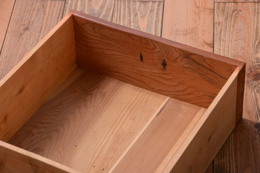 アンティーク家具　和製アンティーク　モールガラス入り!鉄脚付き収納棚(1)