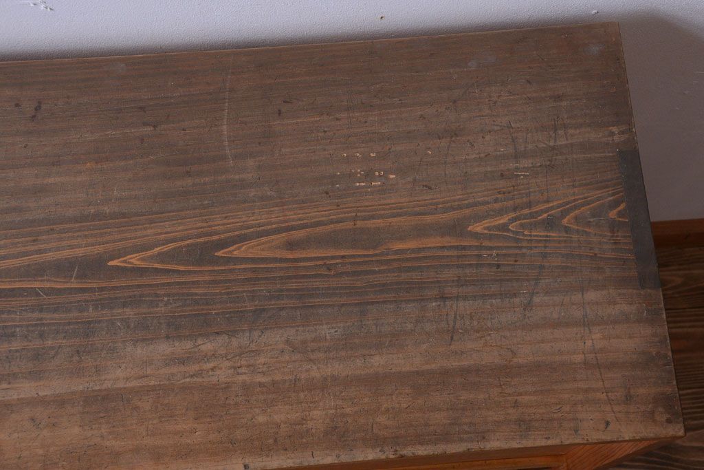 アンティーク家具　和製アンティーク　古い木味の引き出し付き収納棚