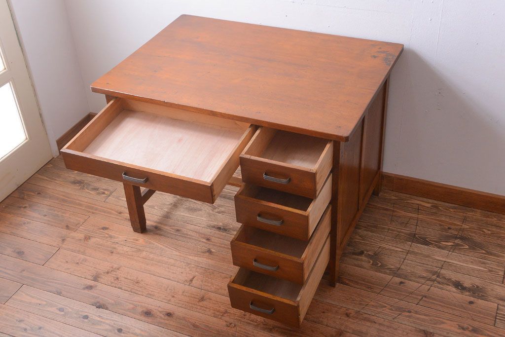 レトロ家具　昭和レトロ　古い木製のシンプルなアンティーク片袖机