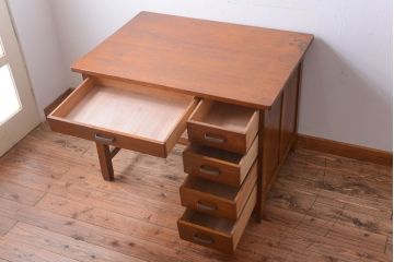 レトロ家具　昭和レトロ　古い木製のシンプルなアンティーク片袖机