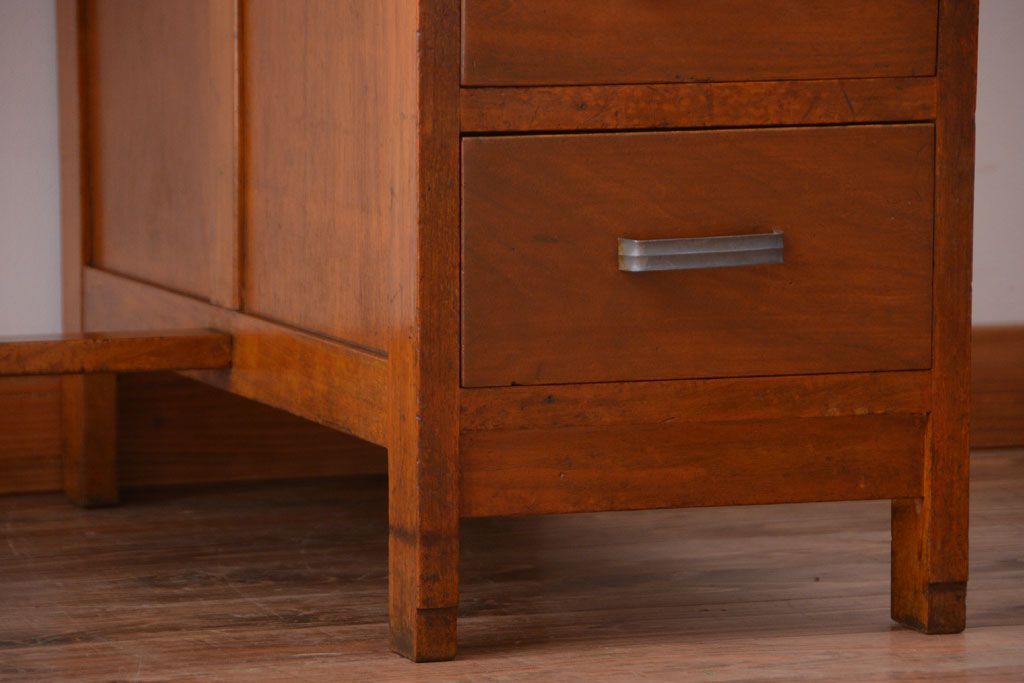 レトロ家具　昭和レトロ　古い木製のシンプルなアンティーク片袖机