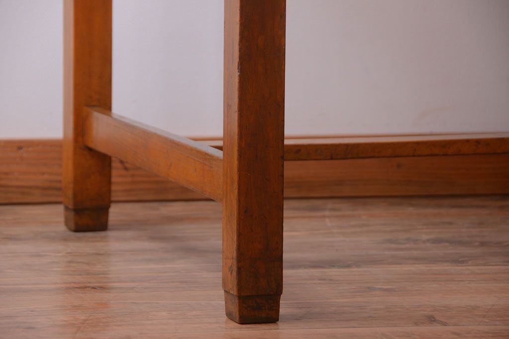 レトロ家具　昭和レトロ　古い木製のシンプルなアンティーク片袖机