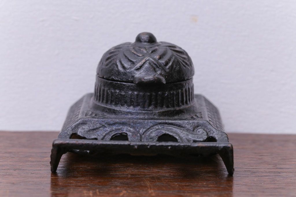 アンティーク雑貨　アンティーク　大正〜昭和初期　古いアイアンのインクボトルホルダー