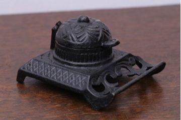 アンティーク雑貨　アンティーク　大正〜昭和初期　古いアイアンのインクボトルホルダー