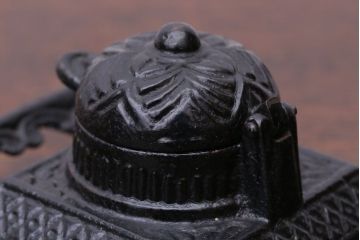 アンティーク雑貨　アンティーク　大正〜昭和初期　古いアイアンのインクボトルホルダー