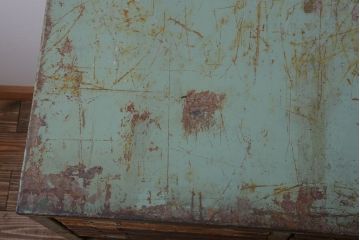 アンティーク家具　アンティーク　古い木のトレー付きペイントアイアンラック