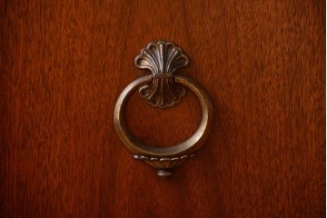 ドレクセルヘリテイジJAPAN　FRANCESCA(フランチェスカ)　カップボードキャビネット(定価約141万円)