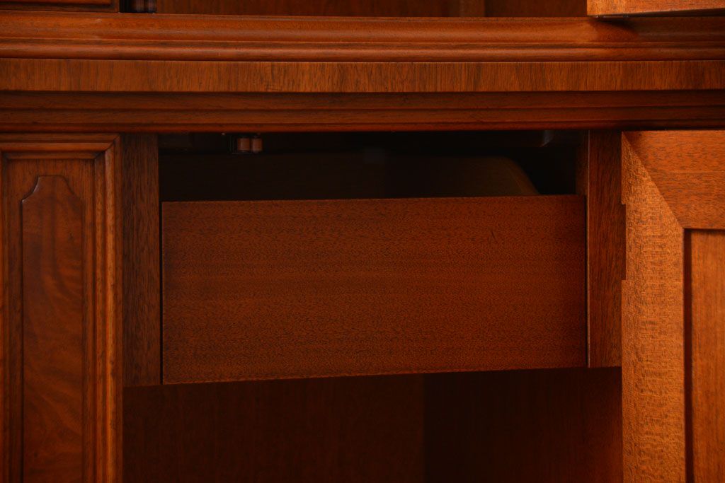 ドレクセルヘリテイジJAPAN　FRANCESCA(フランチェスカ)　カップボードキャビネット(定価約141万円)