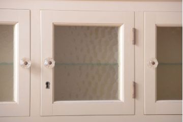 アンティーク家具　アンティーク　清潔感のあるデンタルキャビネット(ケビント)