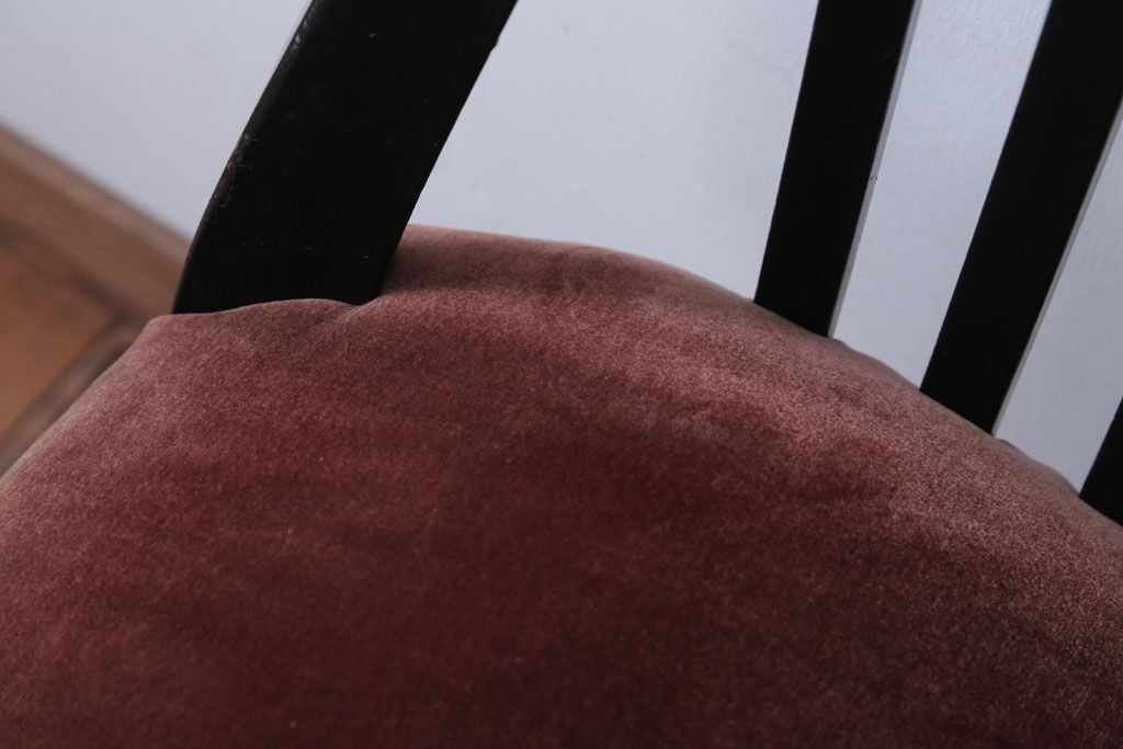 アンティーク家具　 アンティーク　シックでおしゃれな回転イス