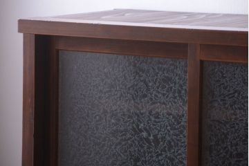 アンティーク家具　和製アンティーク　結霜ガラス入り!古い木製のガラス戸棚