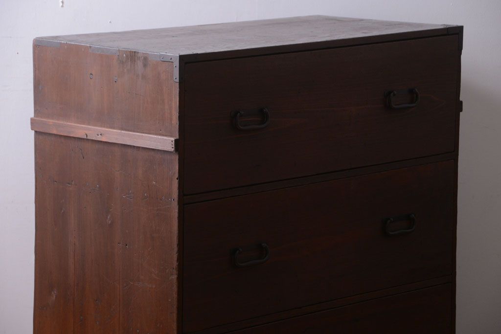 アンティーク家具　古民具・骨董　シンプルな古い衣装箪笥