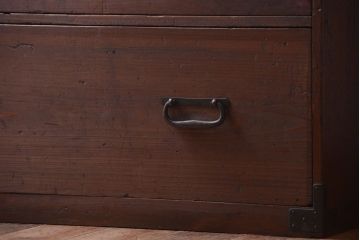 アンティーク家具　古民具・骨董　シンプルな古い衣装箪笥