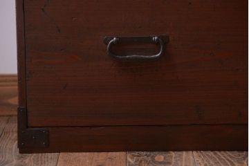 アンティーク家具　古民具・骨董　シンプルな古い衣装箪笥