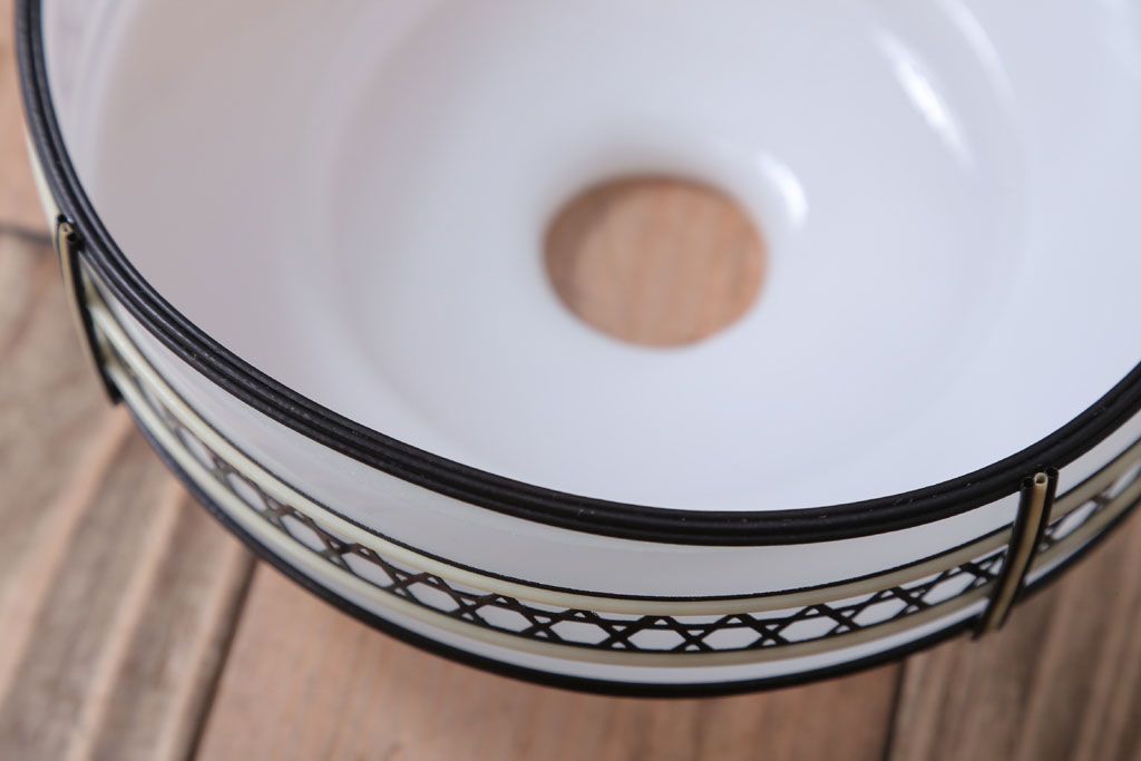 アンティーク　和風なデザインの電笠天井照明