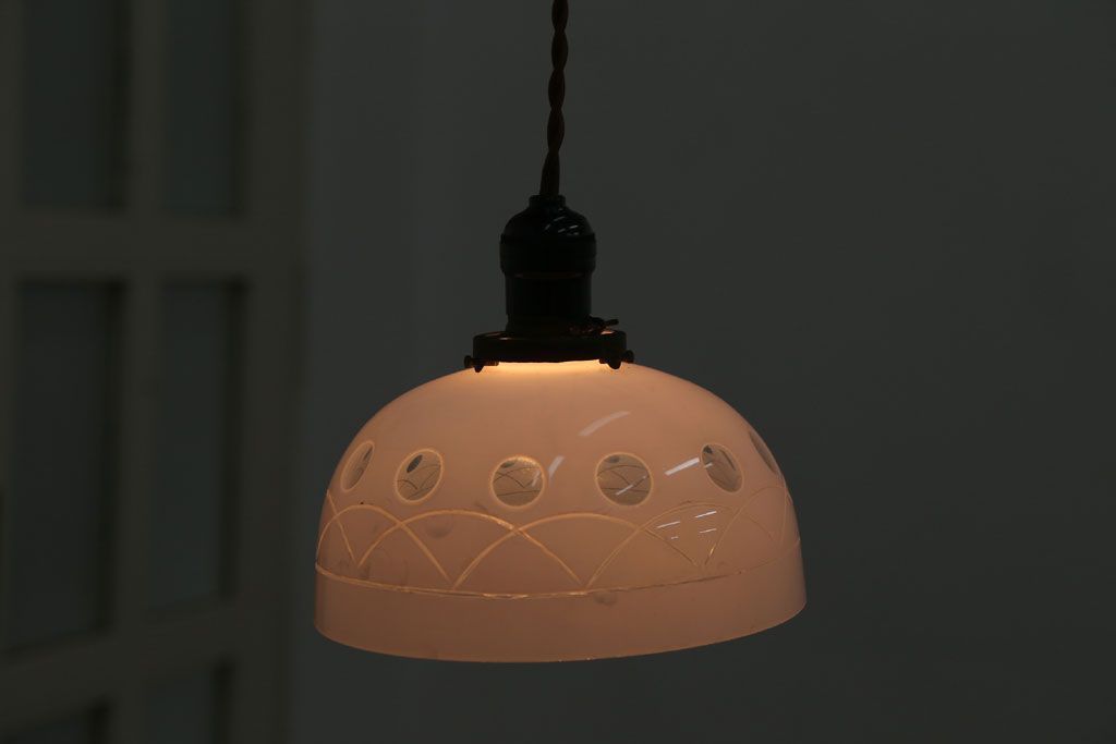 和製アンティーク　古い切子ガラスシェードの天井照明