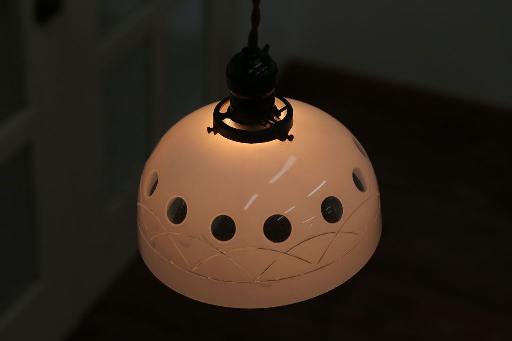 和製アンティーク　古い切子ガラスシェードの天井照明