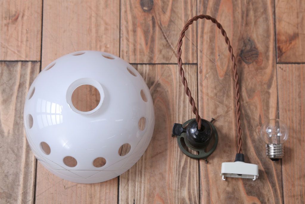 和製アンティーク　古い切子ガラスシェードの天井照明