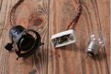 和製アンティーク　古い切子ガラスシェードの天井照明