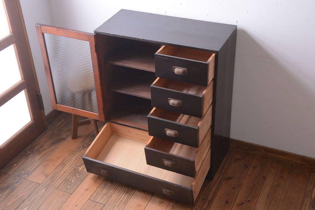 アンティーク家具　和製アンティーク　モールガラス入り!引き出し付きの珍しい収納棚