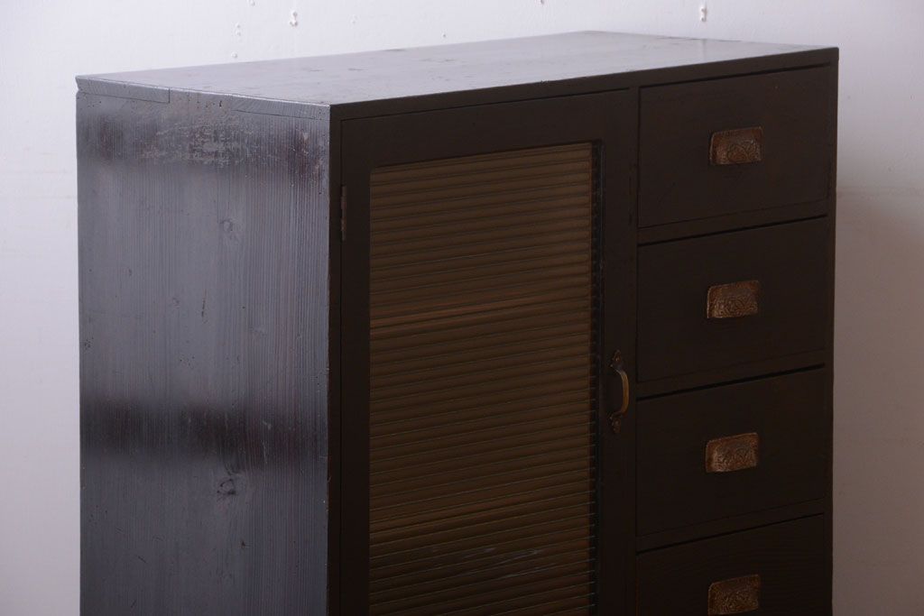 アンティーク家具　和製アンティーク　モールガラス入り!引き出し付きの珍しい収納棚