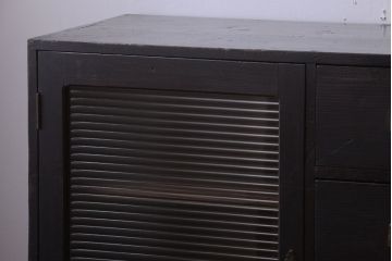 アンティーク家具　和製アンティーク　モールガラス入り!引き出し付きの珍しい収納棚