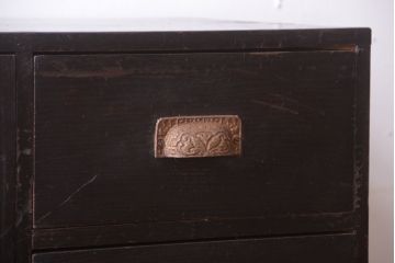 アンティーク家具　和製アンティーク　モールガラス入り!引き出し付きの珍しい収納棚