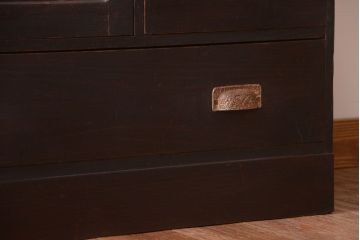 アンティーク家具　和製アンティーク　モールガラス入り!引き出し付きの珍しい収納棚