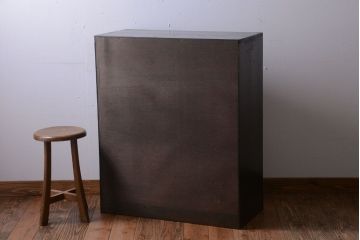 アンティーク家具　和製アンティーク　モールガラス入り!引き出し付きの珍しい収納棚