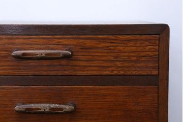 アンティーク家具　和製アンティーク　取っ手がおしゃれな7段の小引き出し