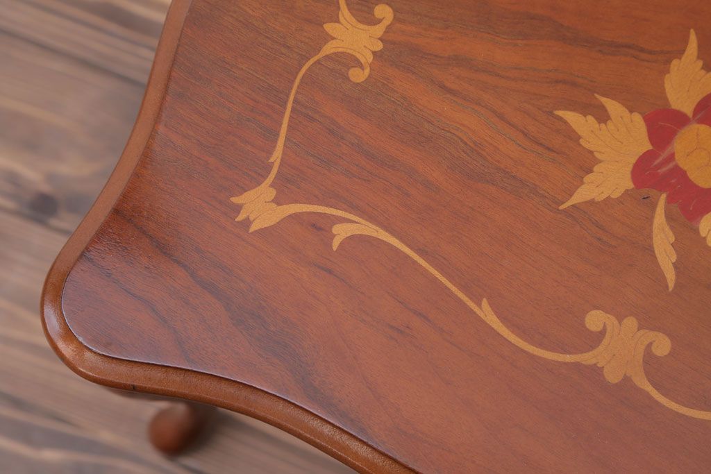 中古　イタリア製 おしゃれなデザインのサイドテーブル