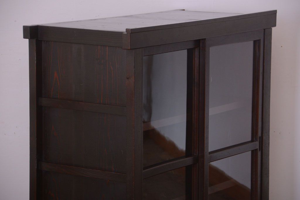 アンティーク家具　古民具・骨董　珍品!小振りな水屋戸棚