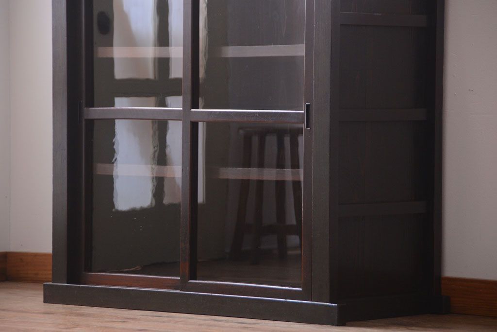 アンティーク家具　古民具・骨董　珍品!小振りな水屋戸棚