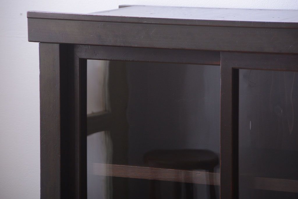 アンティーク家具　古民具・骨董　珍品!小振りな水屋戸棚