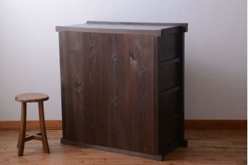 アンティーク家具　古民具・骨董　珍品!小振りな水屋戸棚