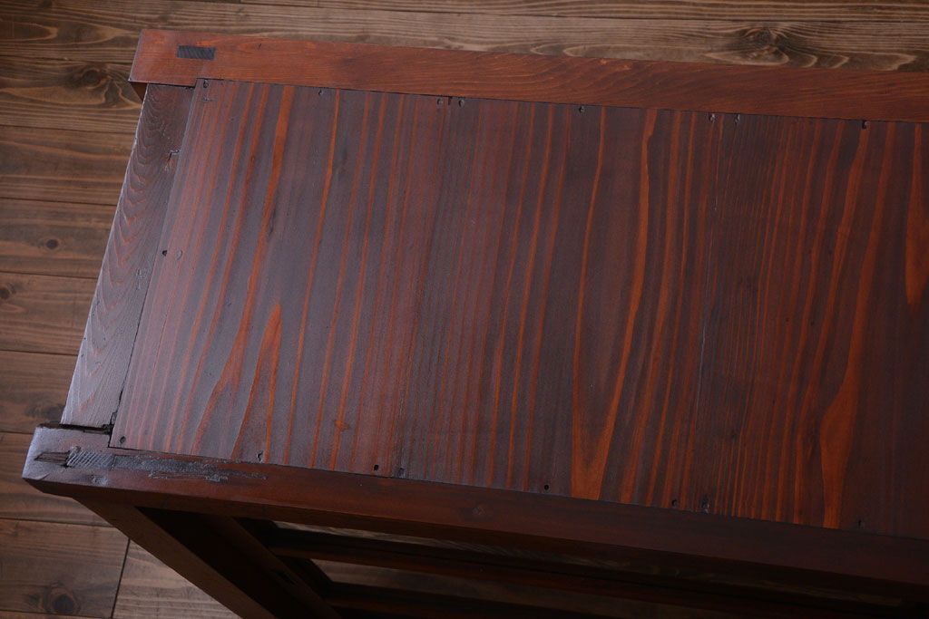 アンティーク家具　和製アンティーク　落ち着いた古い木製のガラス引き戸収納棚