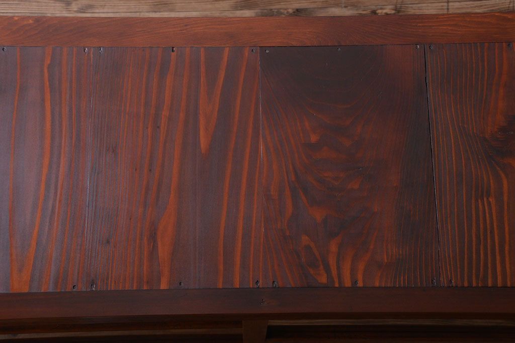 アンティーク家具　和製アンティーク　落ち着いた古い木製のガラス引き戸収納棚