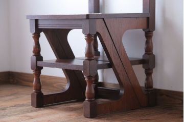 アンティーク家具　イギリスアンティーク　重厚なオーク材の2wayチェア(脚立)