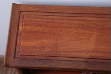 中古　民芸家具　小ぶりな唐木の飾り棚(茶棚)
