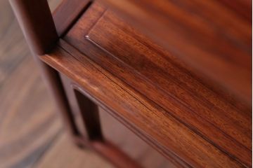中古　民芸家具　小ぶりな唐木の飾り棚(茶棚)