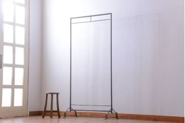 ラフジュ工房オリジナル　シンプルなアイアンハンガーラック【小】(1)
