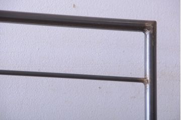 アンティーク雑貨　ラフジュ工房オリジナル　シンプルなアイアンハンガーラック【大】