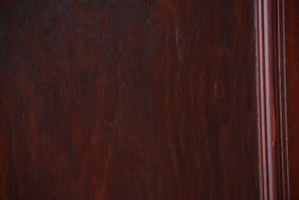 和製アンティーク　シックな深い色合いのドア