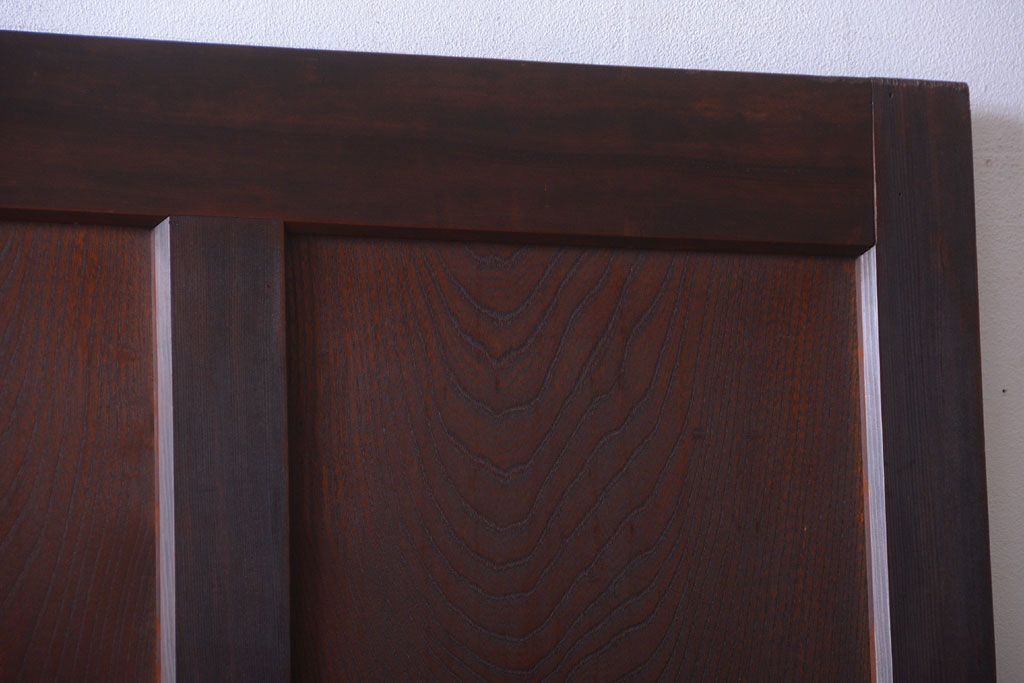 古民具・骨董　重厚な太い框の高級アンティークドア