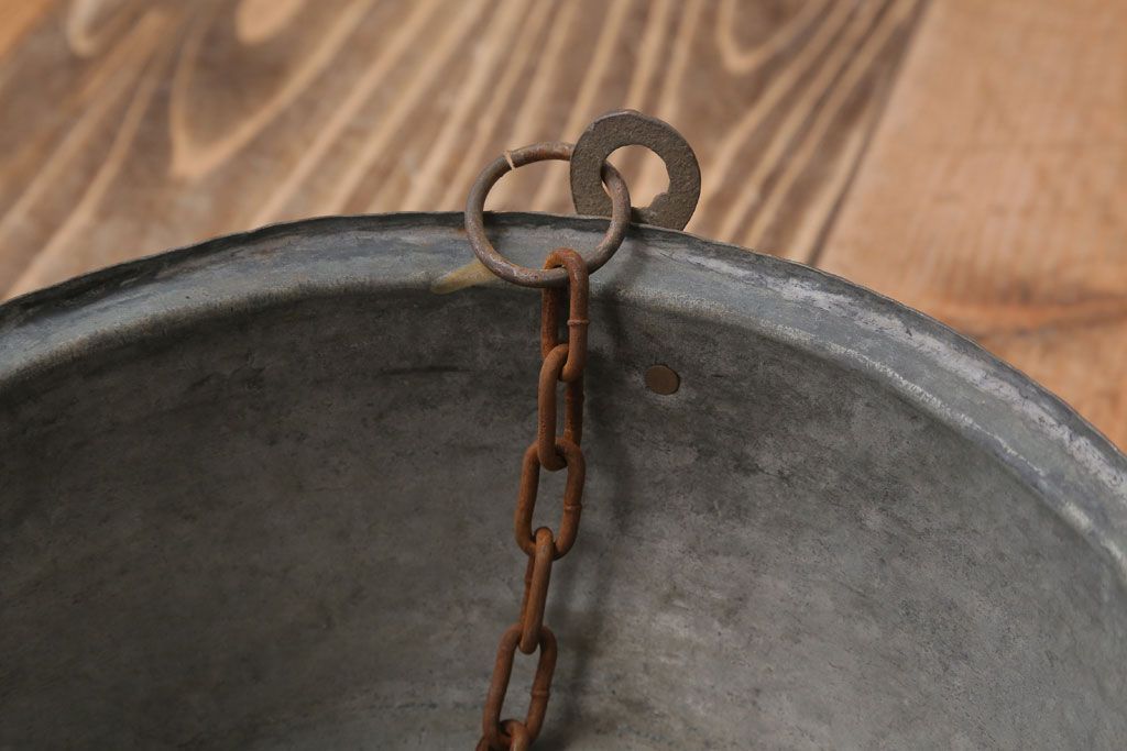 アンティーク雑貨　イタリア製　アンティーク調ハンギングバスケット(1)