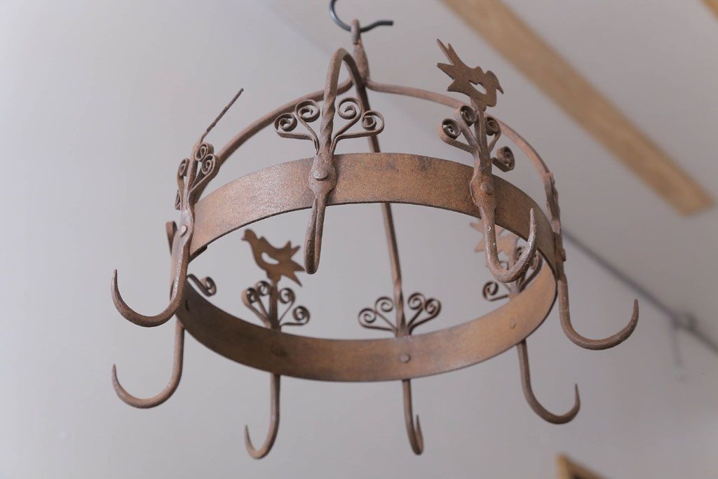 アンティーク雑貨　アンティーク調　かわいいアイアン吊り下げ円型フック