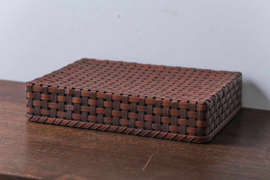 アンティーク雑貨　古民具・骨董　竹編みの小物収納アンティーク小箱(蓋付き)