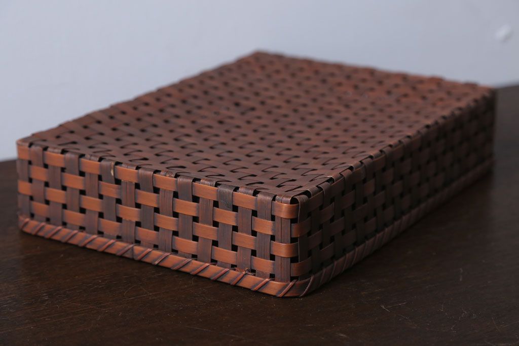 アンティーク雑貨　古民具・骨董　竹編みの小物収納アンティーク小箱(蓋付き)